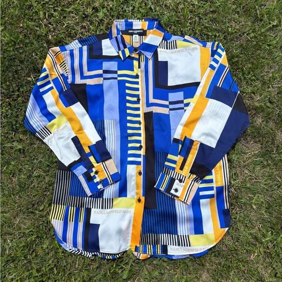Karl Lagerfeld Paris L/S Button-Up Shirt Womens M Blue Multi Spell Out Geometric - Picture 1 of 7